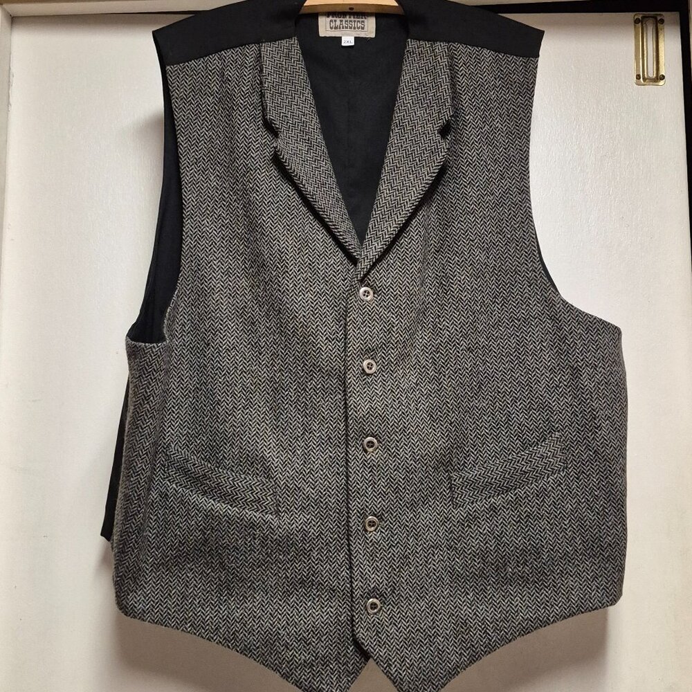 Frontier Classic's men's 2XL Tweed Vest